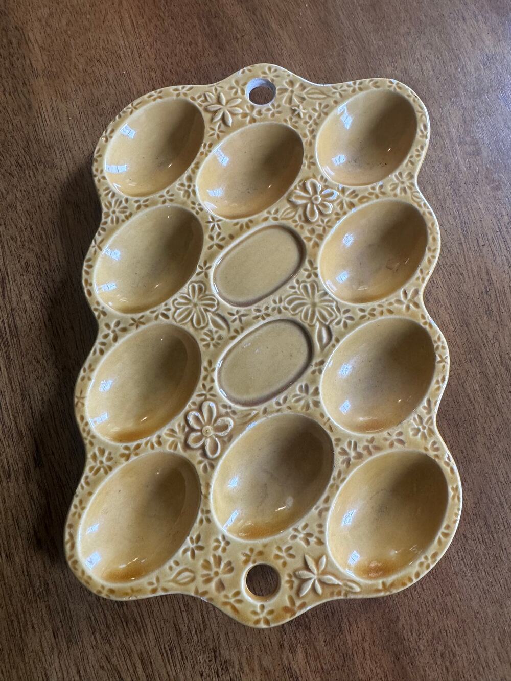 Vintage Floral Deviled Egg Tray Mustard Yellow Lightweight Plastic 10 Egg